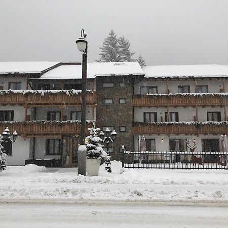 Olympic Regina Hotel Пинцоло Экстерьер фото